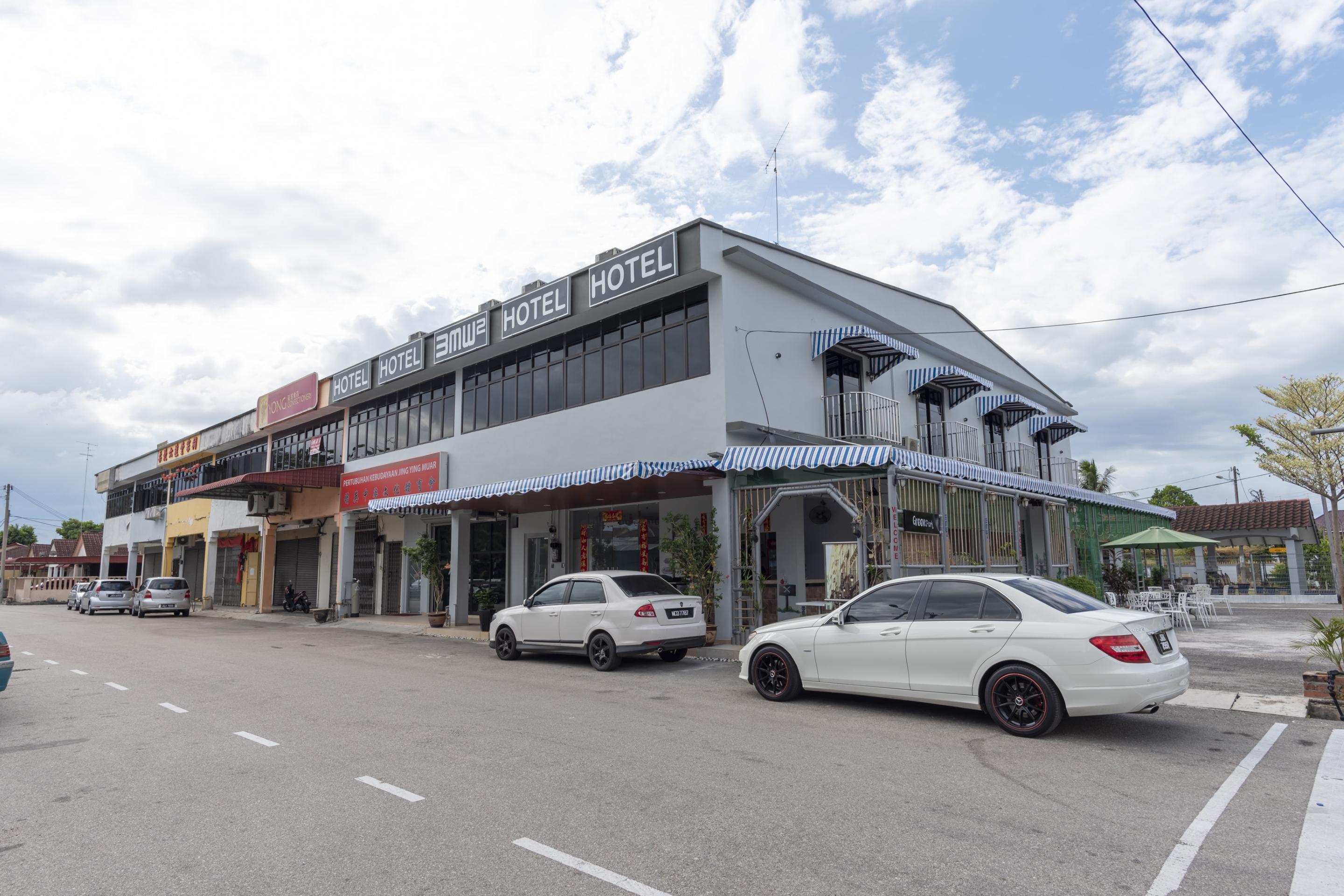 Oyo 778 Bmw 2 ホテル ムアル エクステリア 写真